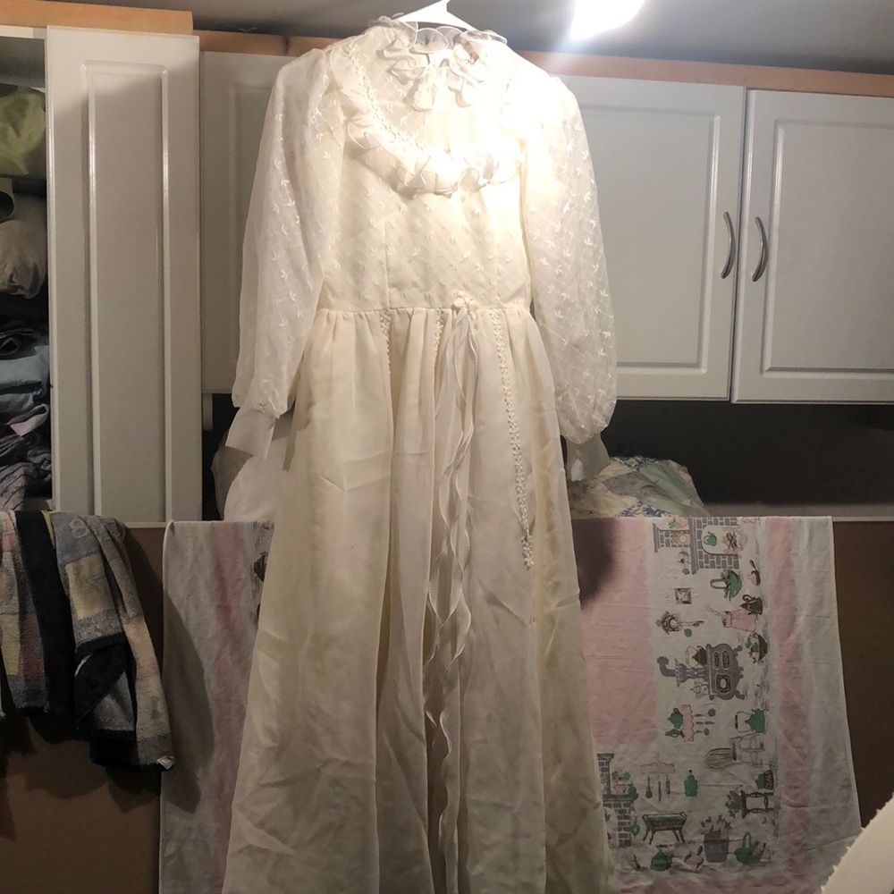 Nadia size 12 flower girl dress. Party, halloween or Christening dress
